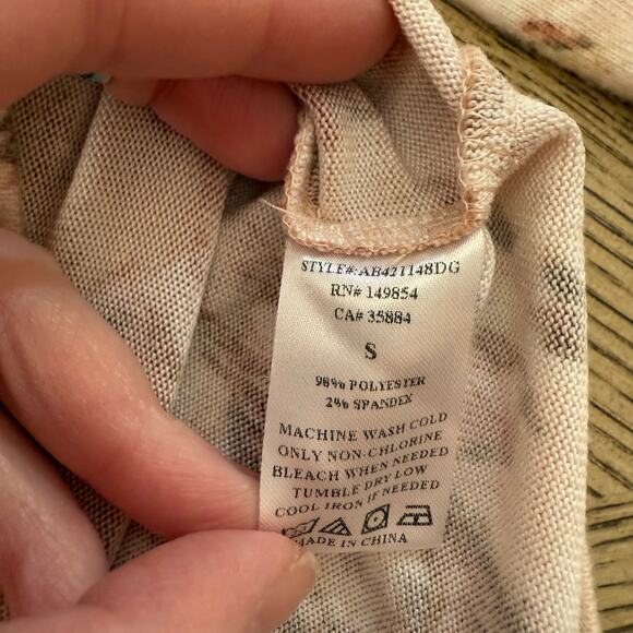 Sadie & Sage Cropped Long Sleeve Animal Print Top Small‎ - Picture 4 of 7